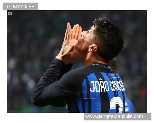 坎塞洛的足球旅程:从天才少年到世界顶级边后卫的蜕变之路