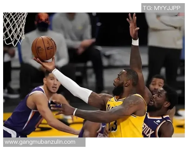 湖人对阵蓝网精彩直播回顾与赛后分析尽在这里